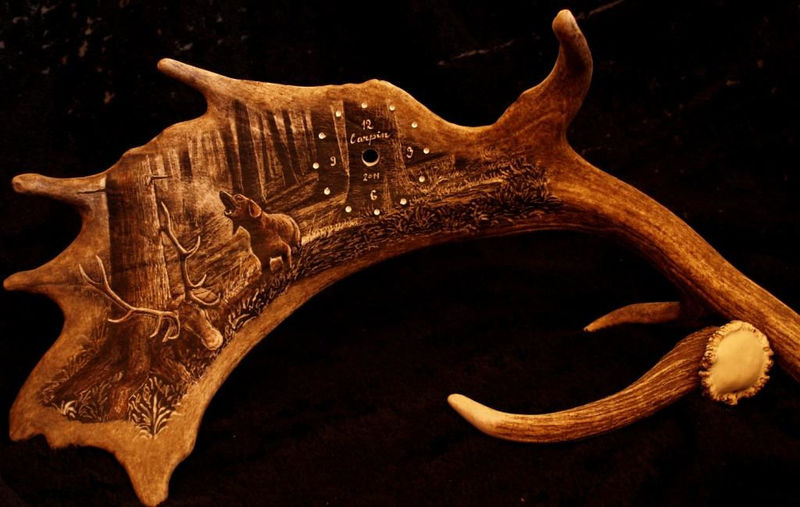 rytiny-498 Hodiny s motivem dohledávka