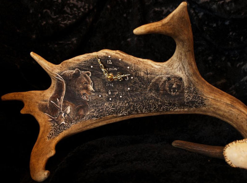 rytiny-556 Hodiny s motivem medvědi