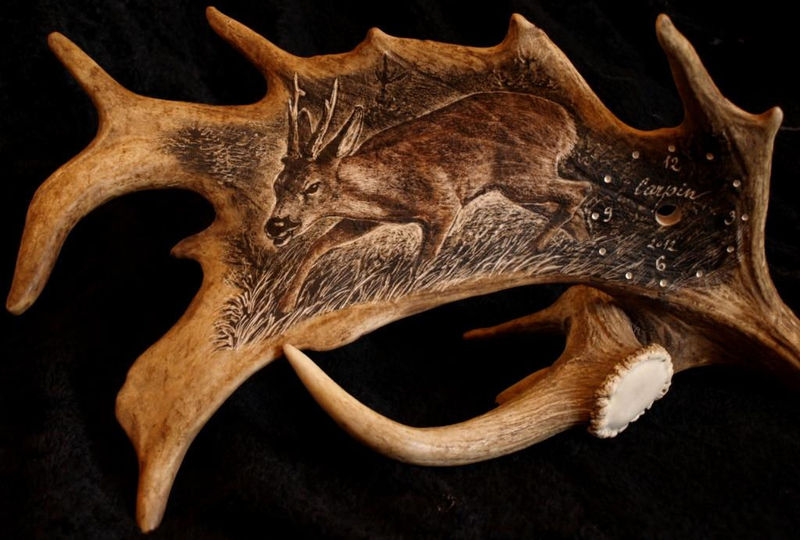 rytiny-541 Hodiny srnec