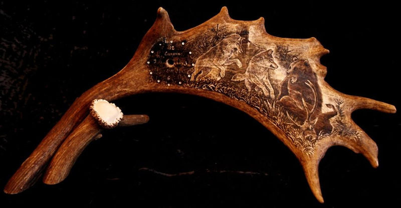 rytiny-495 Hodiny s motivem vlci a medvěd